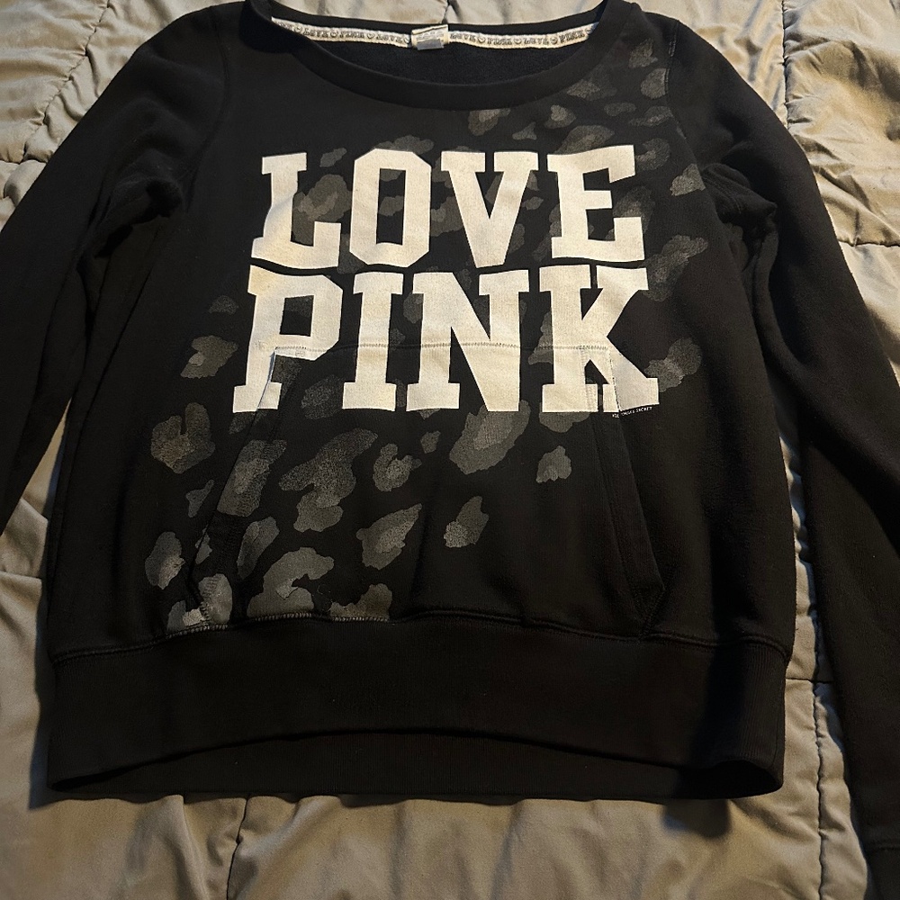 VS Pink crewneck